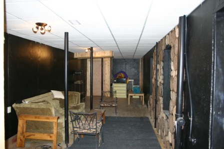 Frontier_Room_with_Seperate_Entrance_is_a_Huge_Hangout_Space_and_Has_a_Queen_Futon.jpg